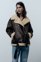 Karina | Jacke mit Revers aus Kunstmaterial