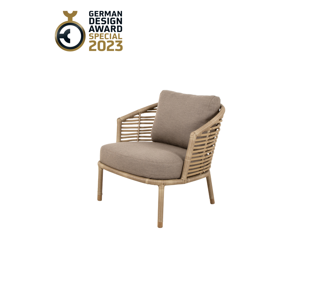 Sculptural Outdoor Lounge Chair Woven