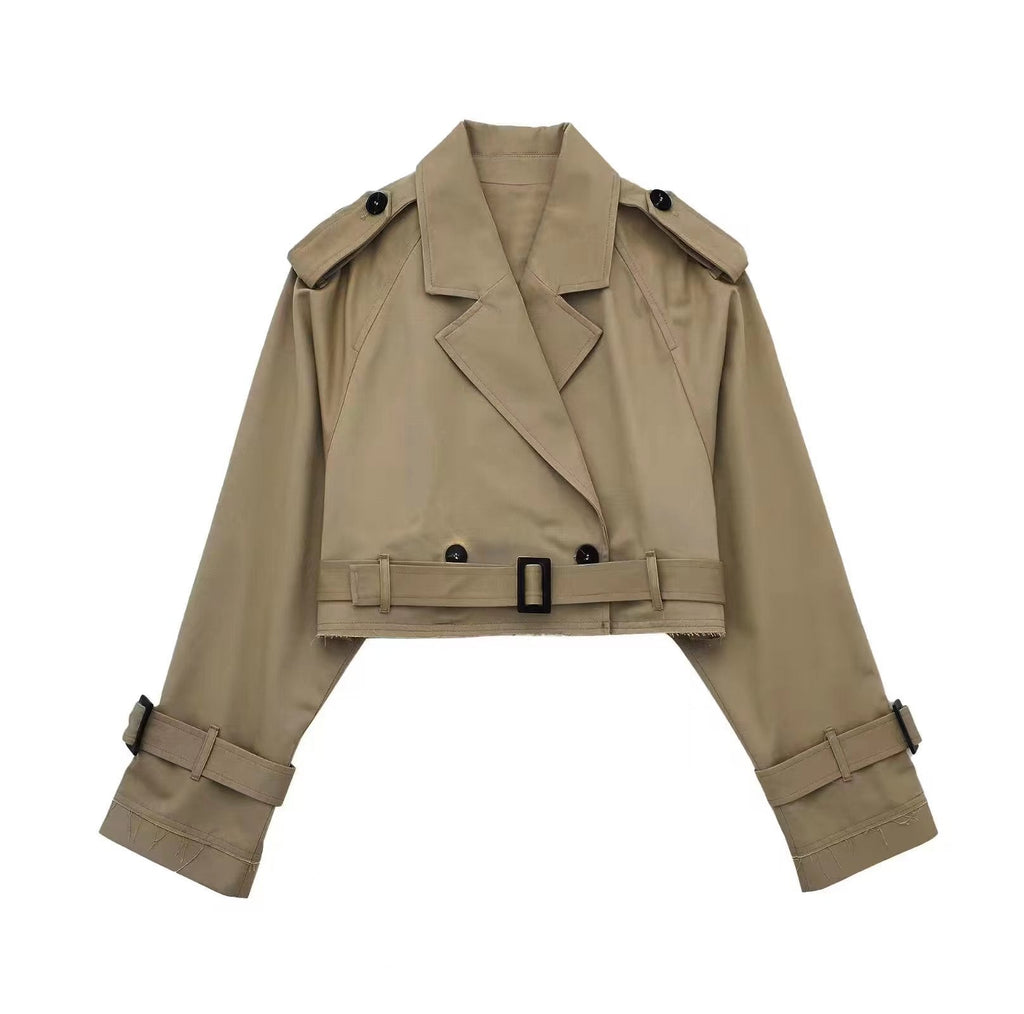 Heidi-Mode | Kurzer Trenchcoat