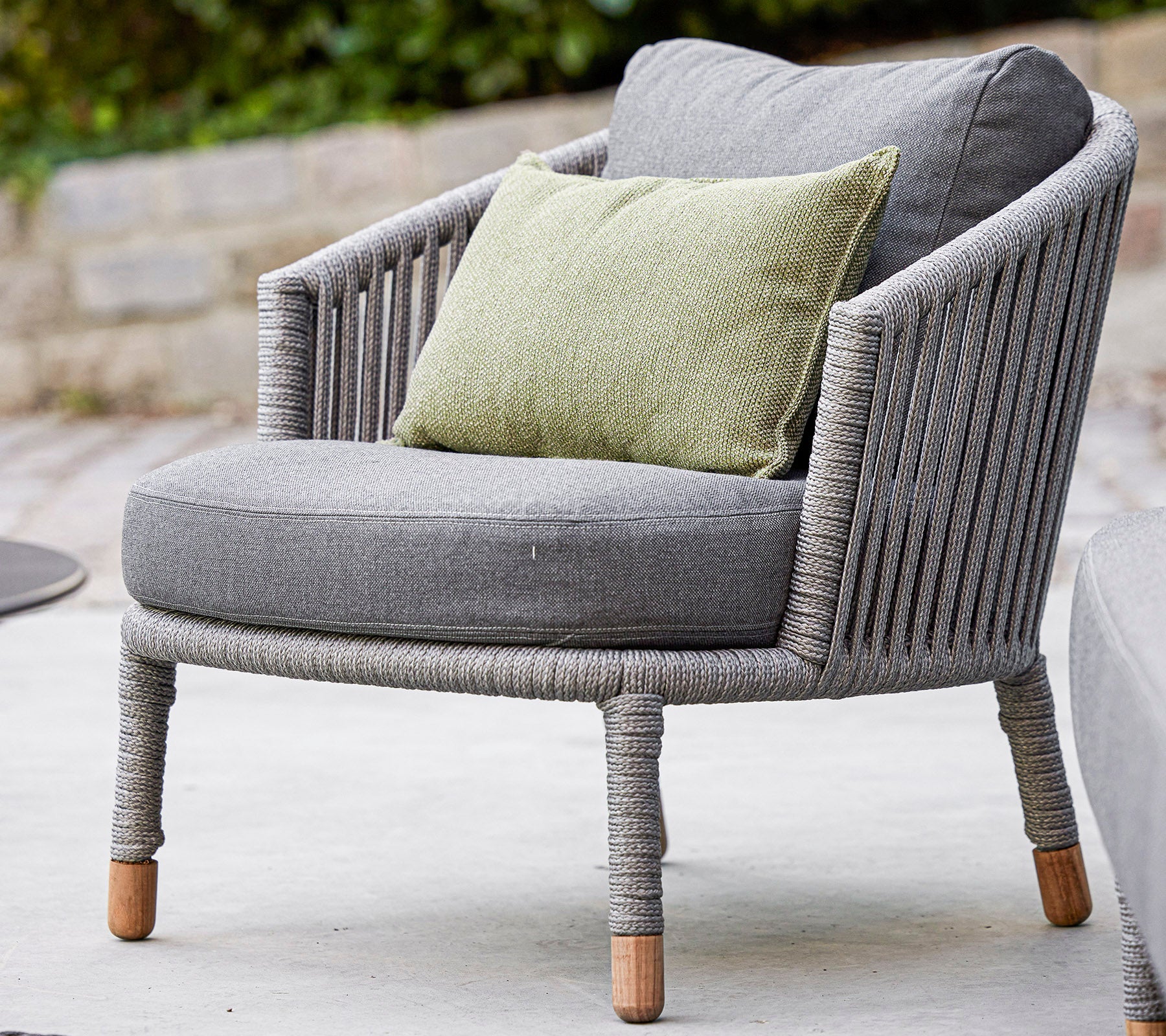 Outdoor Lounge Chair Rope Frame