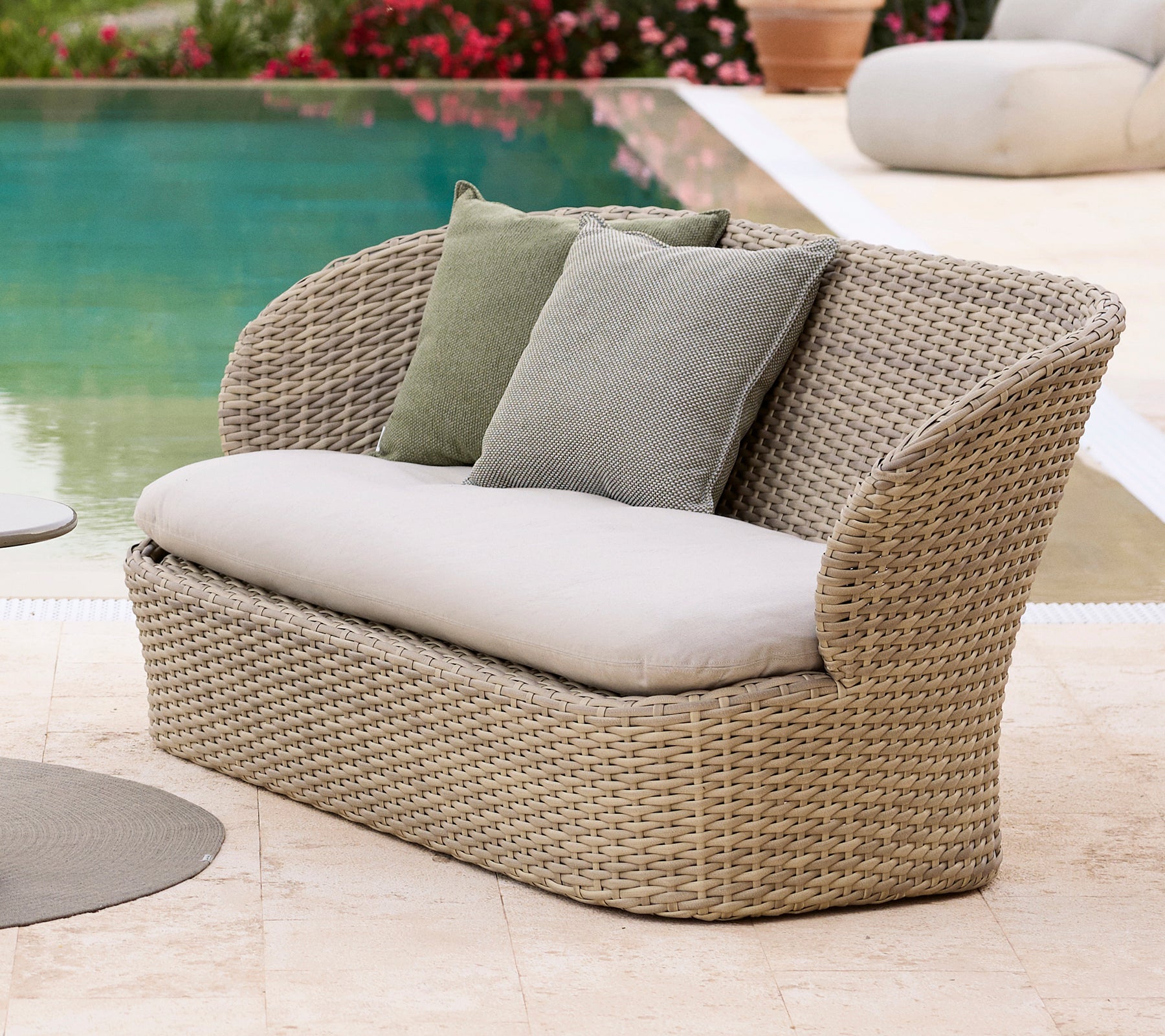 Woven Outdoor Sofa 2.5 Seater