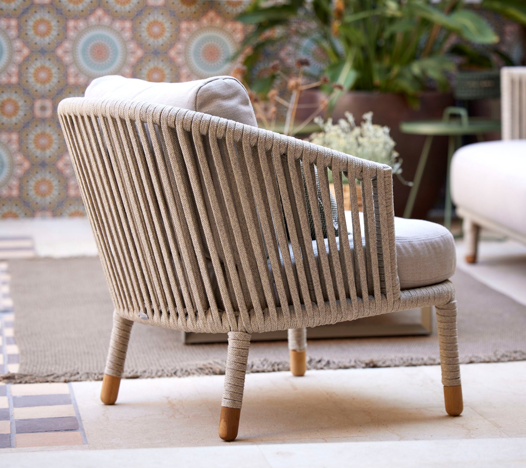 Outdoor Lounge Chair Rope Frame