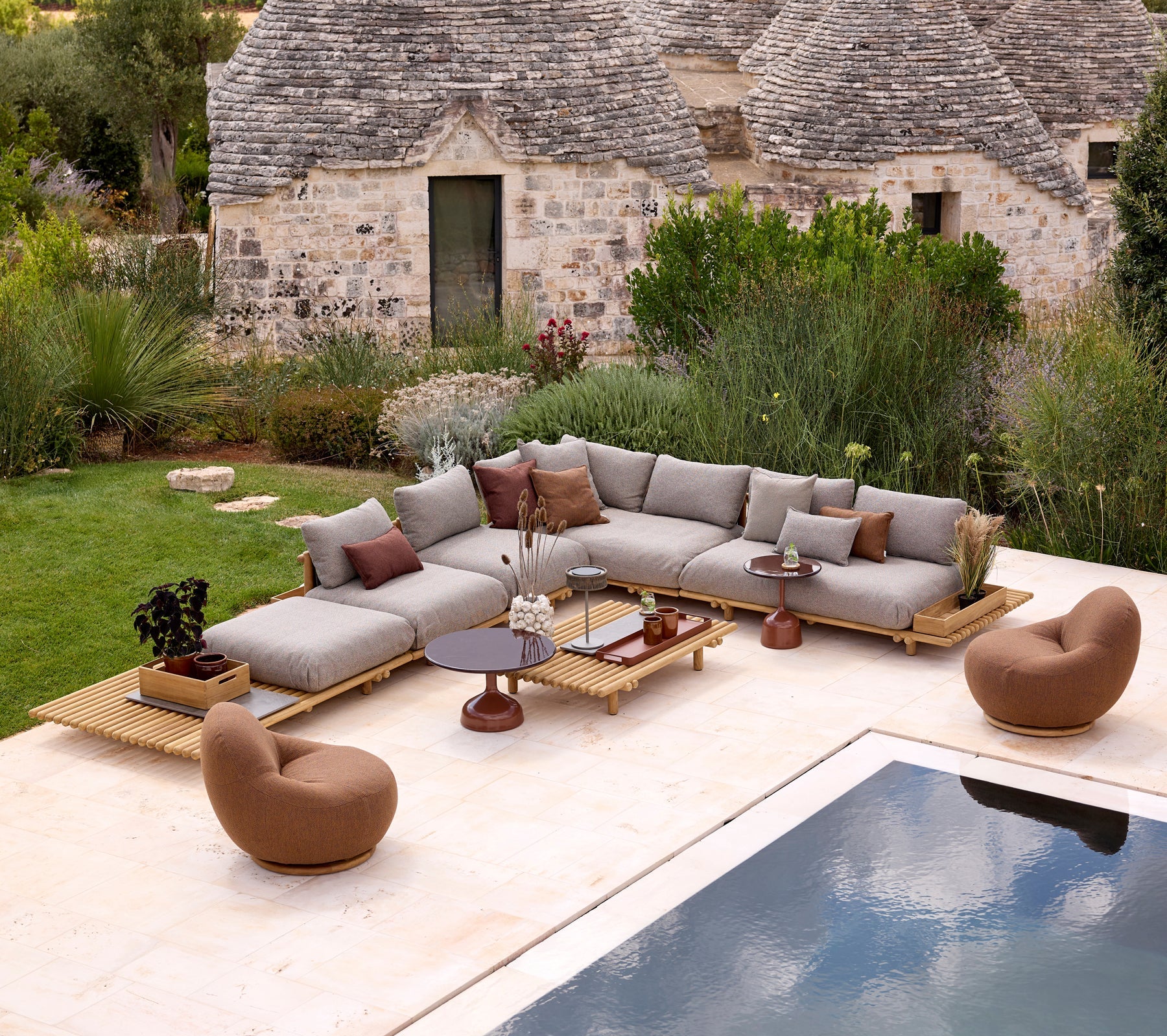 Swivel Lounge Chair Teak Base