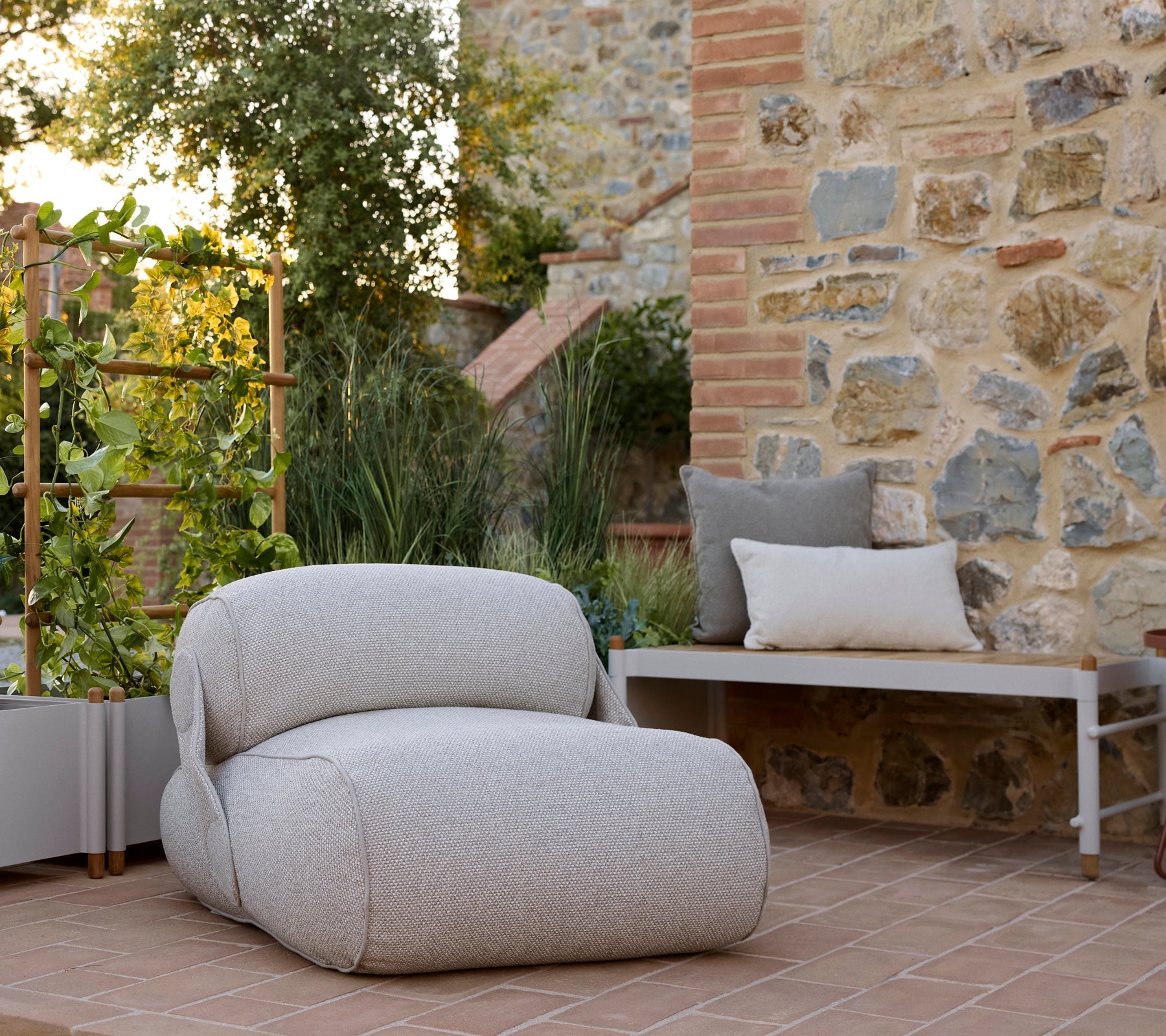 Modern Lounge Chair Plush Foam