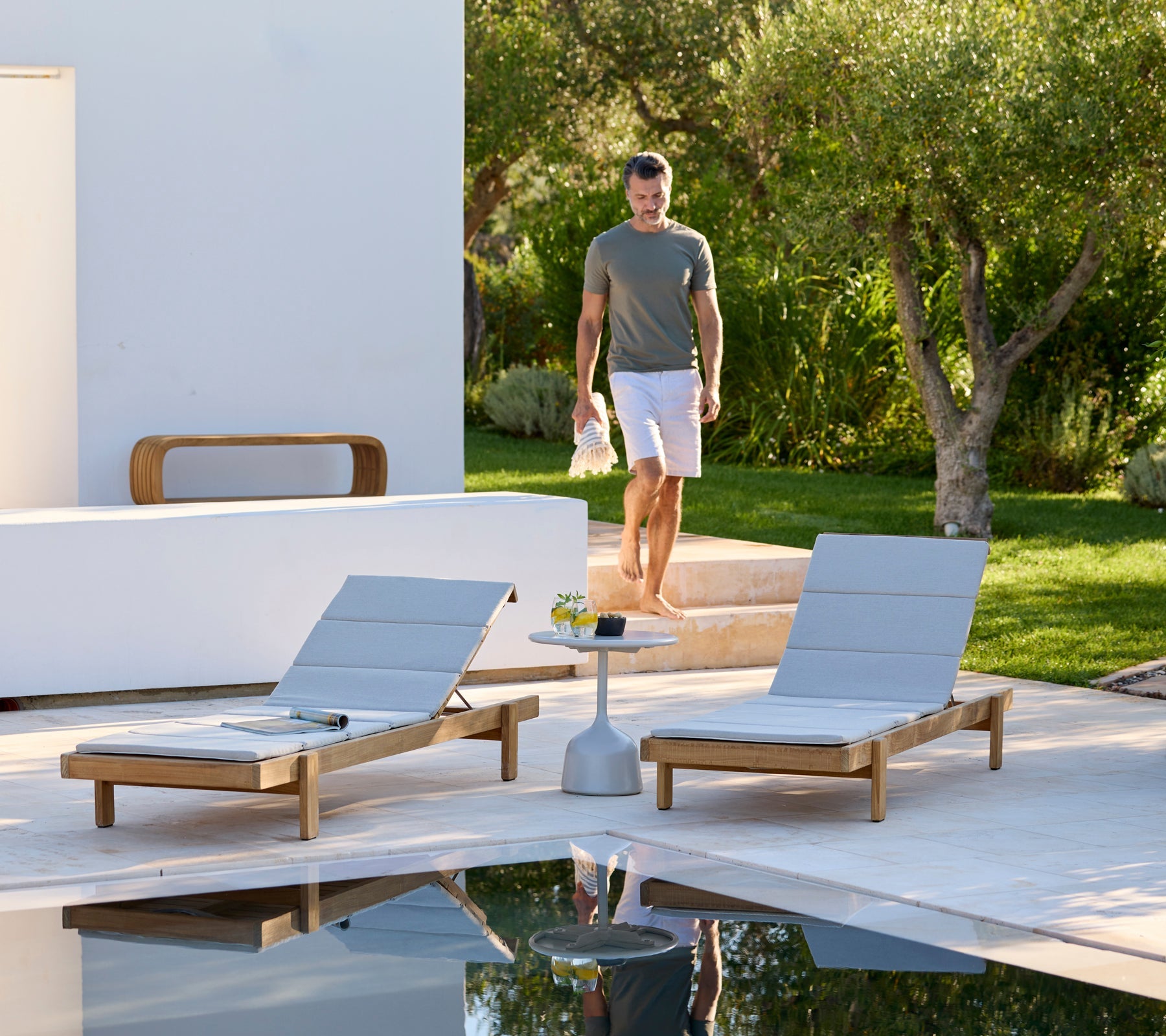 Outdoor Coffee Table Lava Stone Small